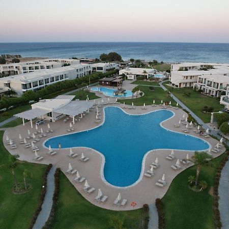 Asterias Beach Resort อาฟานโท ภายนอก รูปภาพ