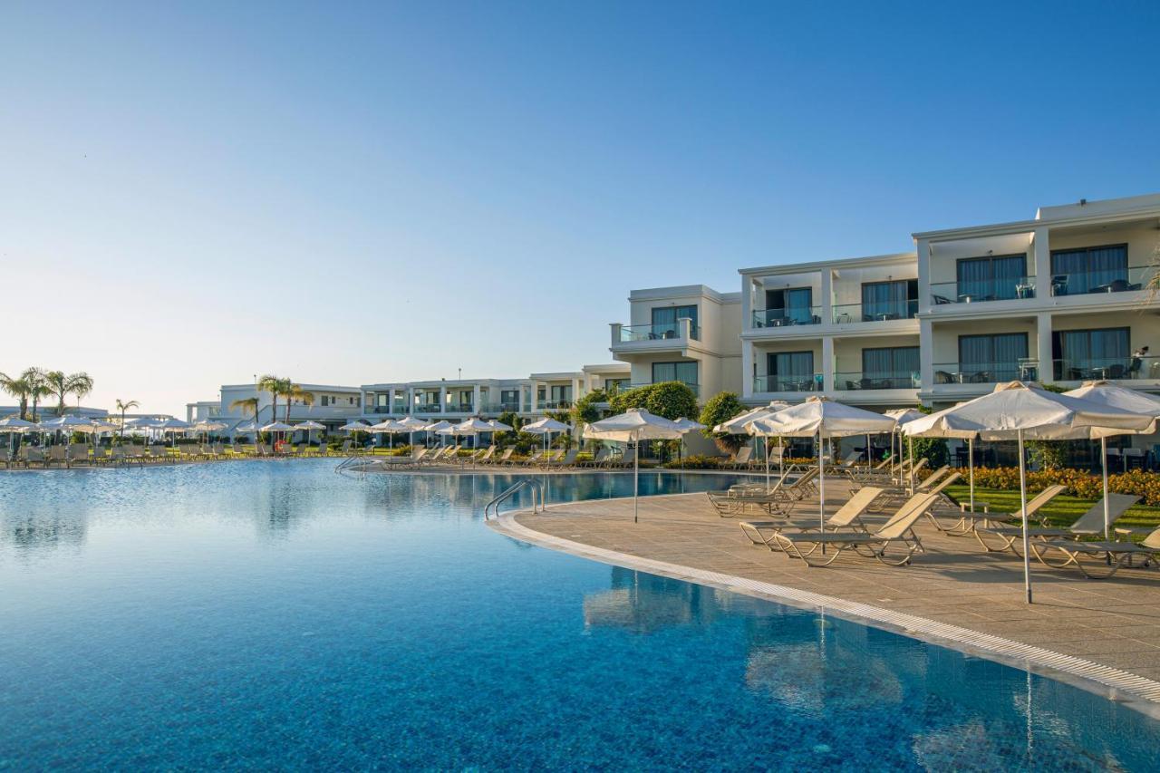 Asterias Beach Resort อาฟานโท ภายนอก รูปภาพ