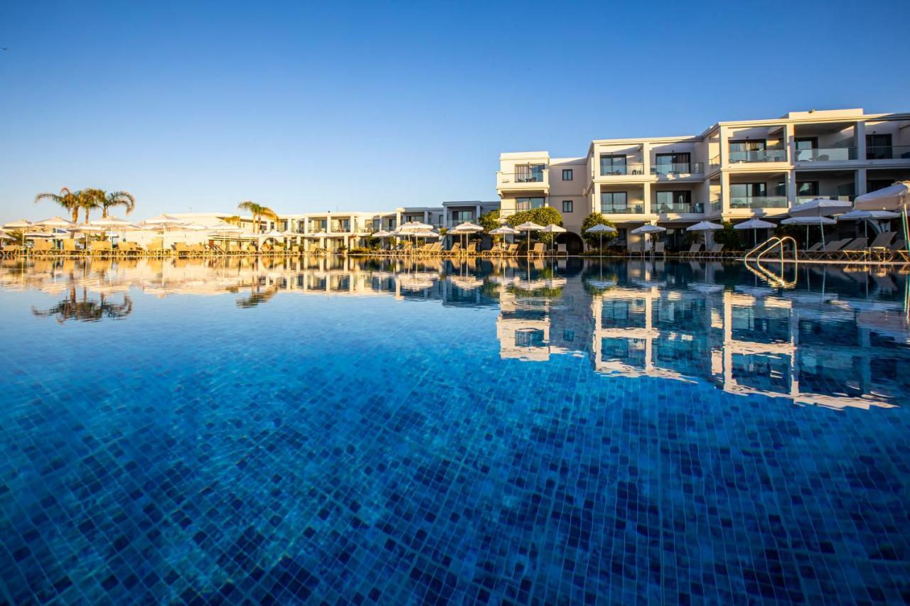 Asterias Beach Resort อาฟานโท ภายนอก รูปภาพ