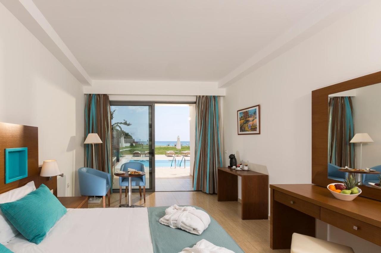 Asterias Beach Resort อาฟานโท ภายนอก รูปภาพ