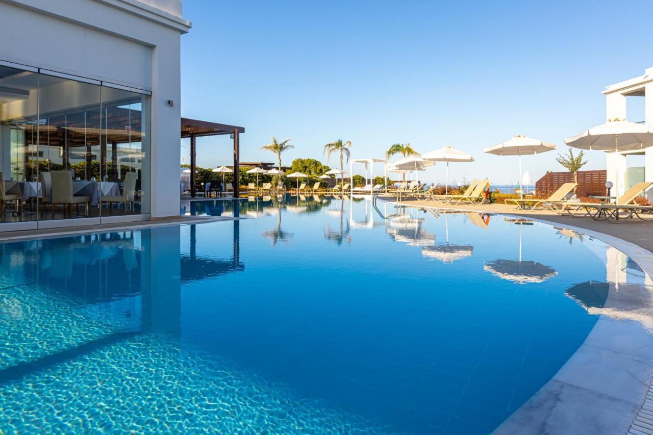 Asterias Beach Resort อาฟานโท ภายนอก รูปภาพ