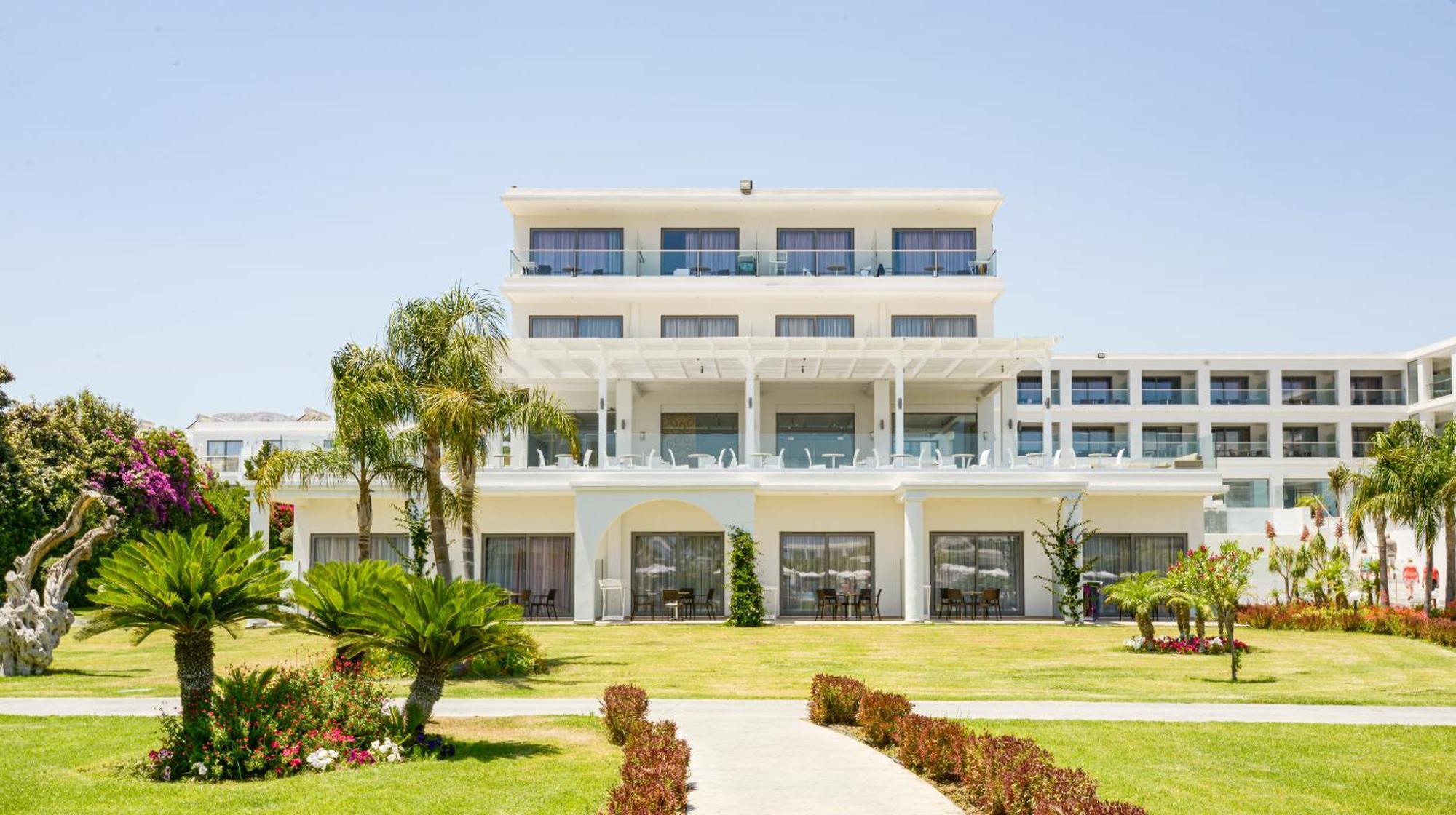 Asterias Beach Resort อาฟานโท ภายนอก รูปภาพ